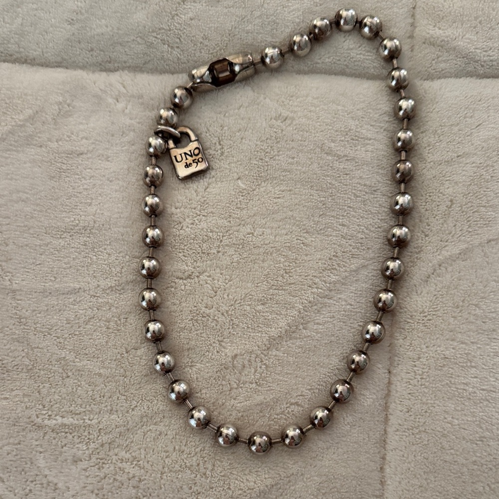 UNO de 50 Metallic Beaded Bracelet
